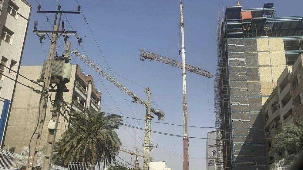 دمنتاژ قسمتی از تاور کرن ۱۶ تن در کیانپارس اهواز